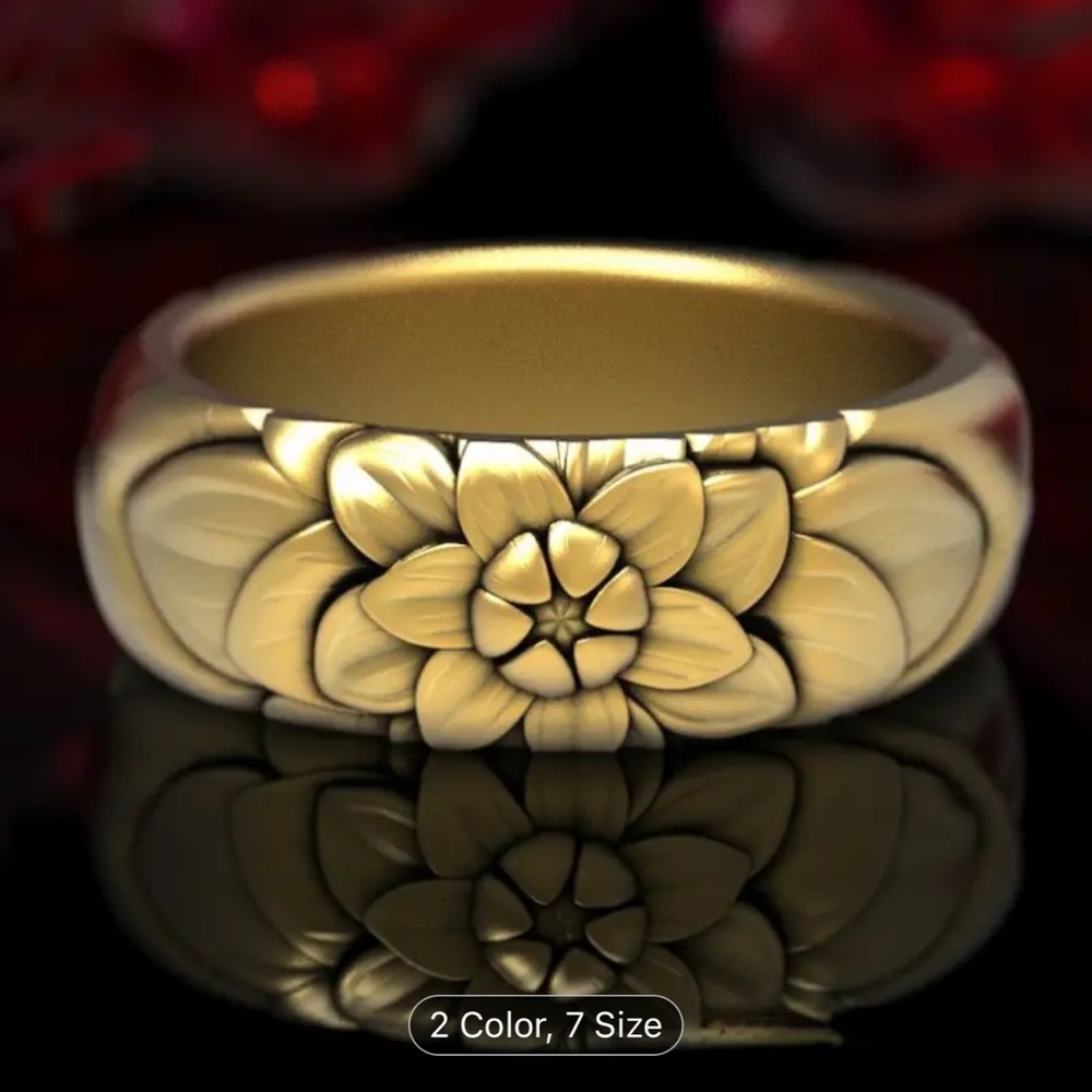 Vintage gold ring size 8